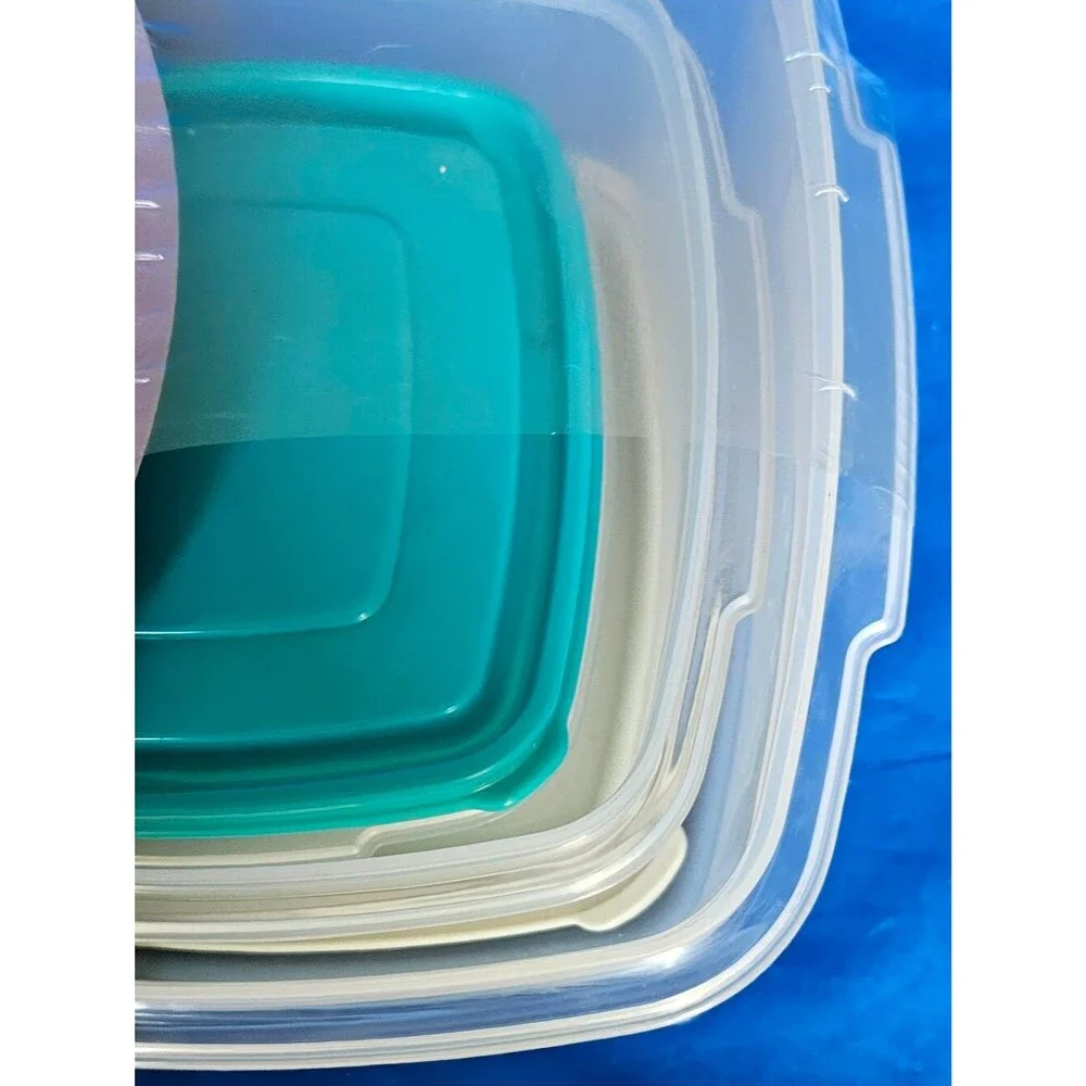 Rubbermaid rare find